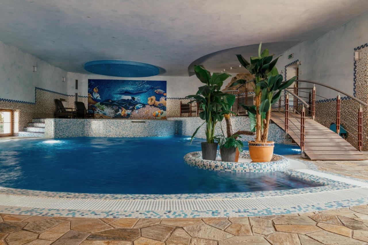 טרויאנוביצה Hotel Troyer מראה חיצוני תמונה