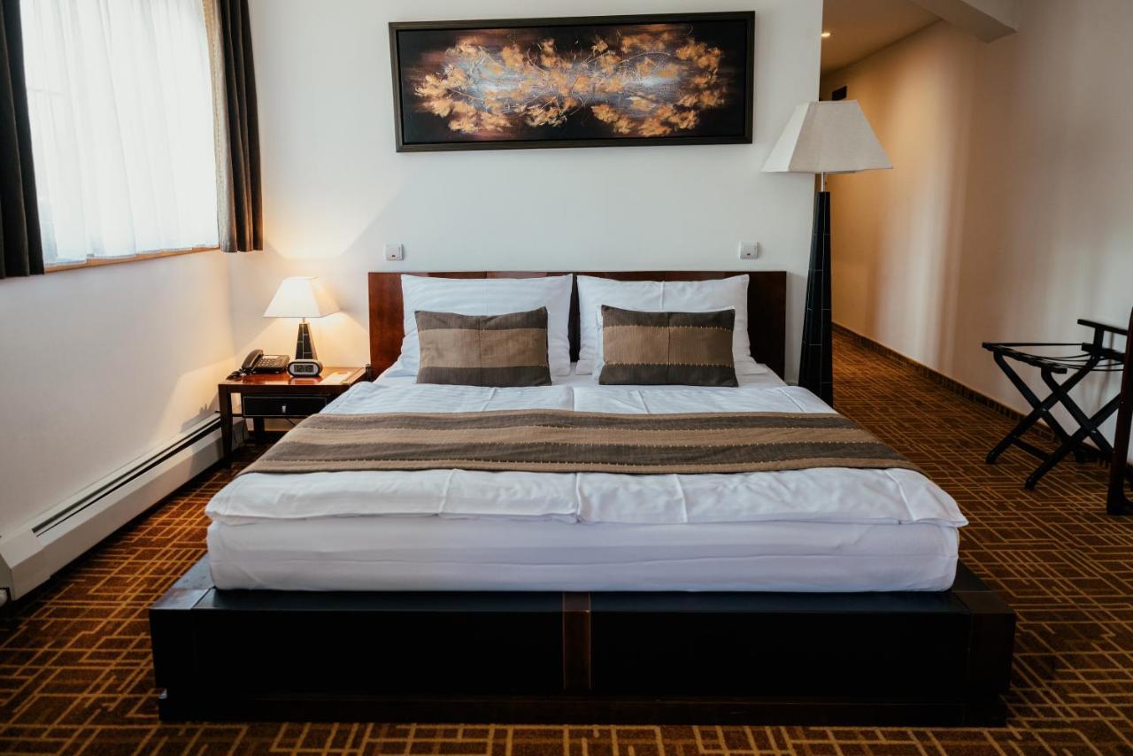 טרויאנוביצה Hotel Troyer מראה חיצוני תמונה